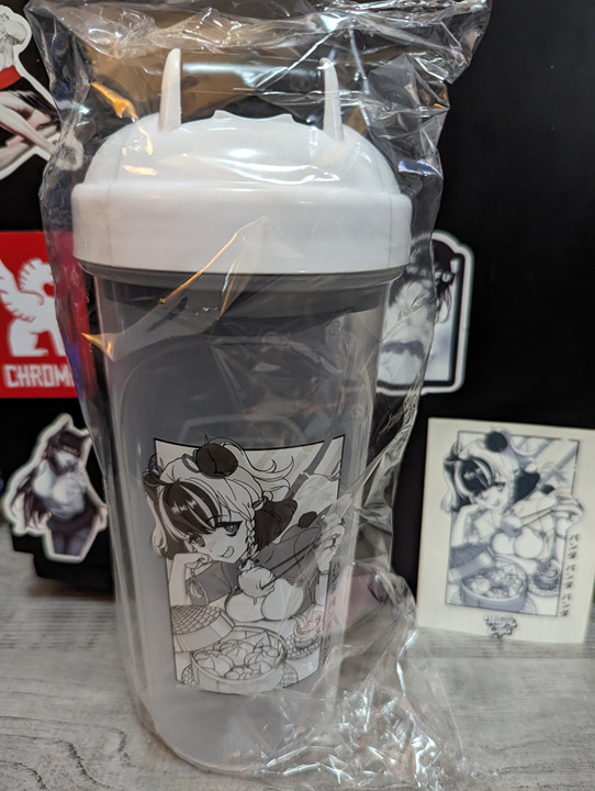 Gamersupps: S6.6 Waifu Cup - Panda w/sticker + extras