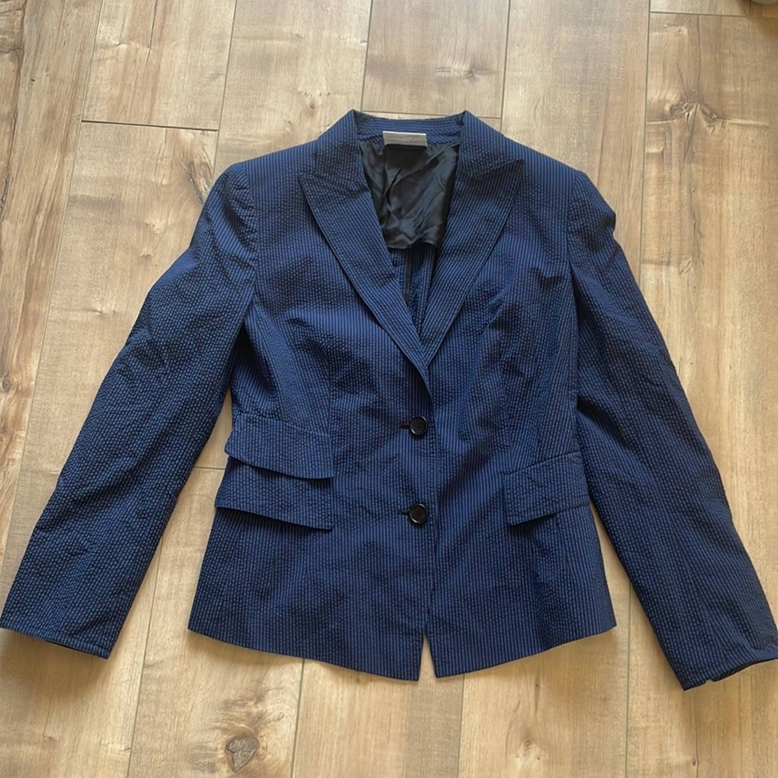 Akris Punto Striped Navy Blazer Sz 8