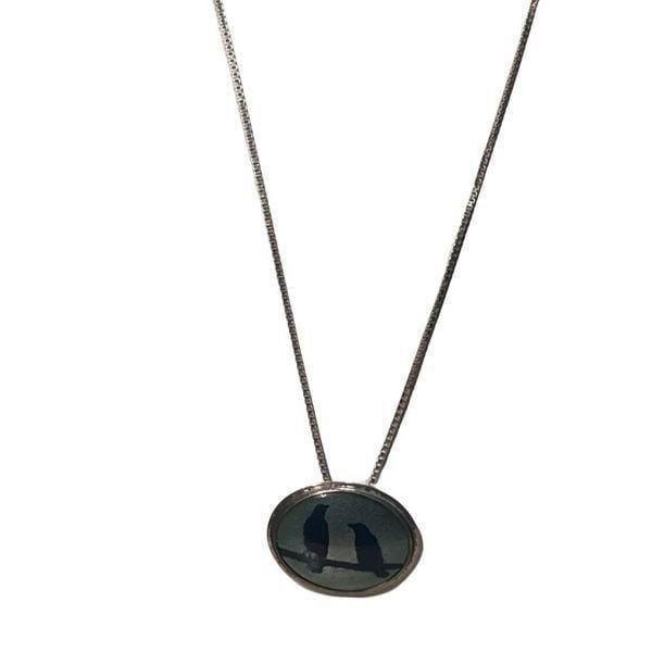 Vintage Unique Italian Silver Peaceful Bird Lovers Long Oval Designer Necklace