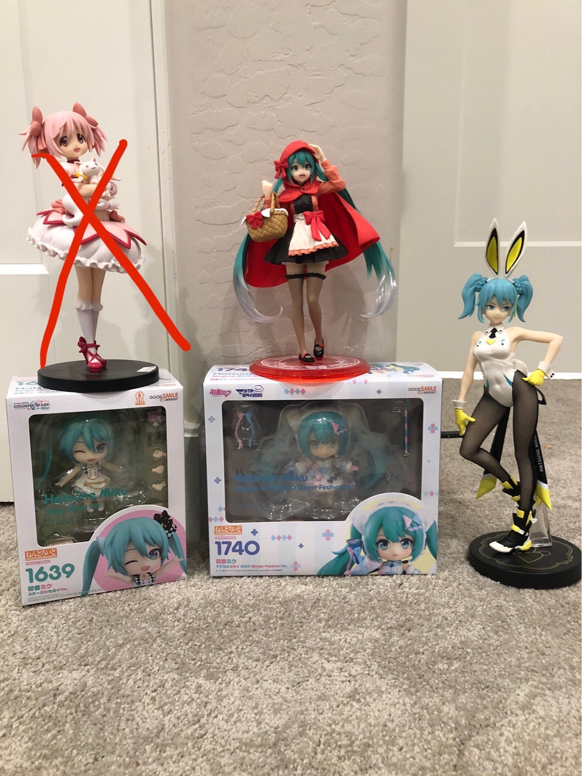 Anime Figure Lot (Hatsune Miku, Nendoroids)