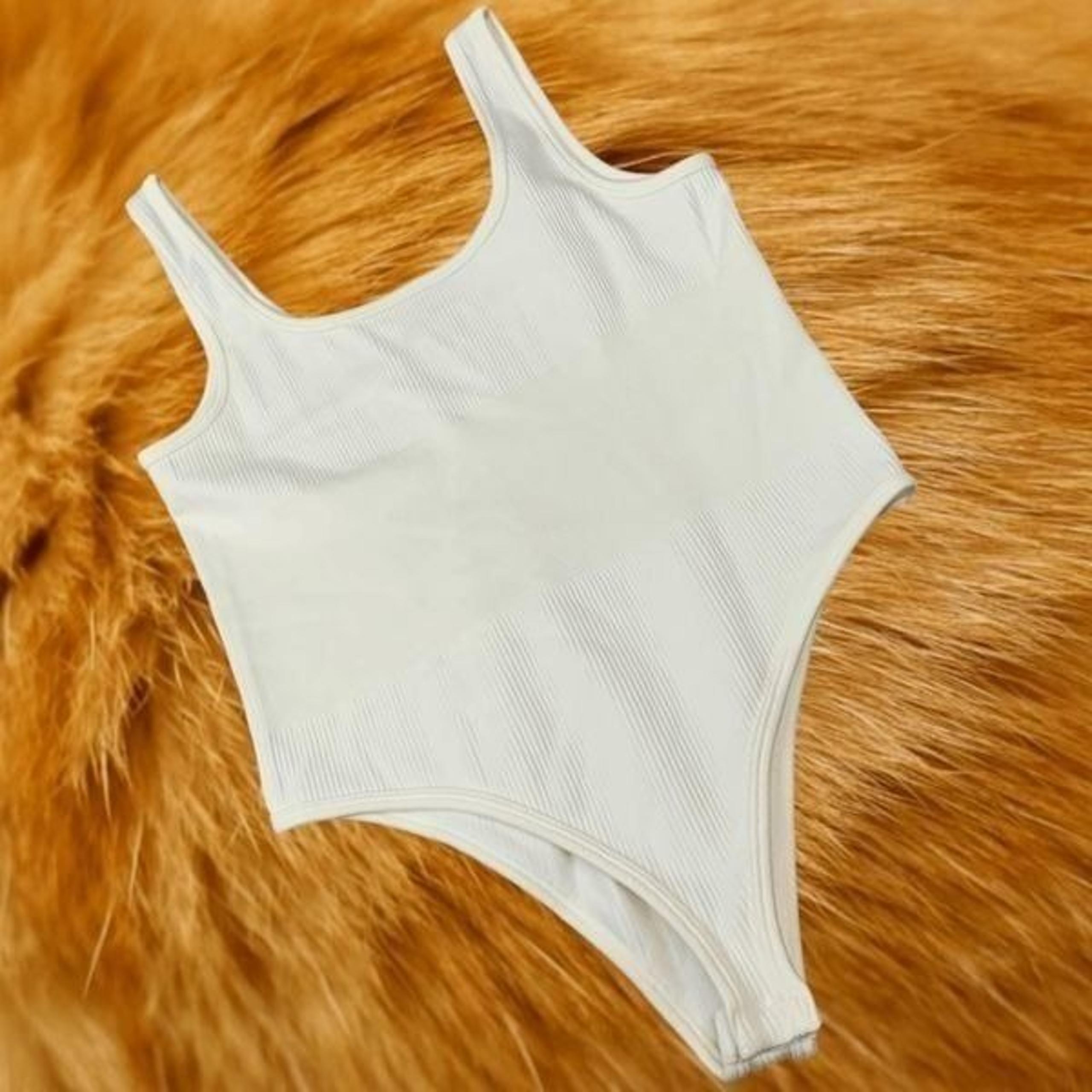 Boutique Unbranded Women's size Large White High Cut Ribbed Tank Bodysuit