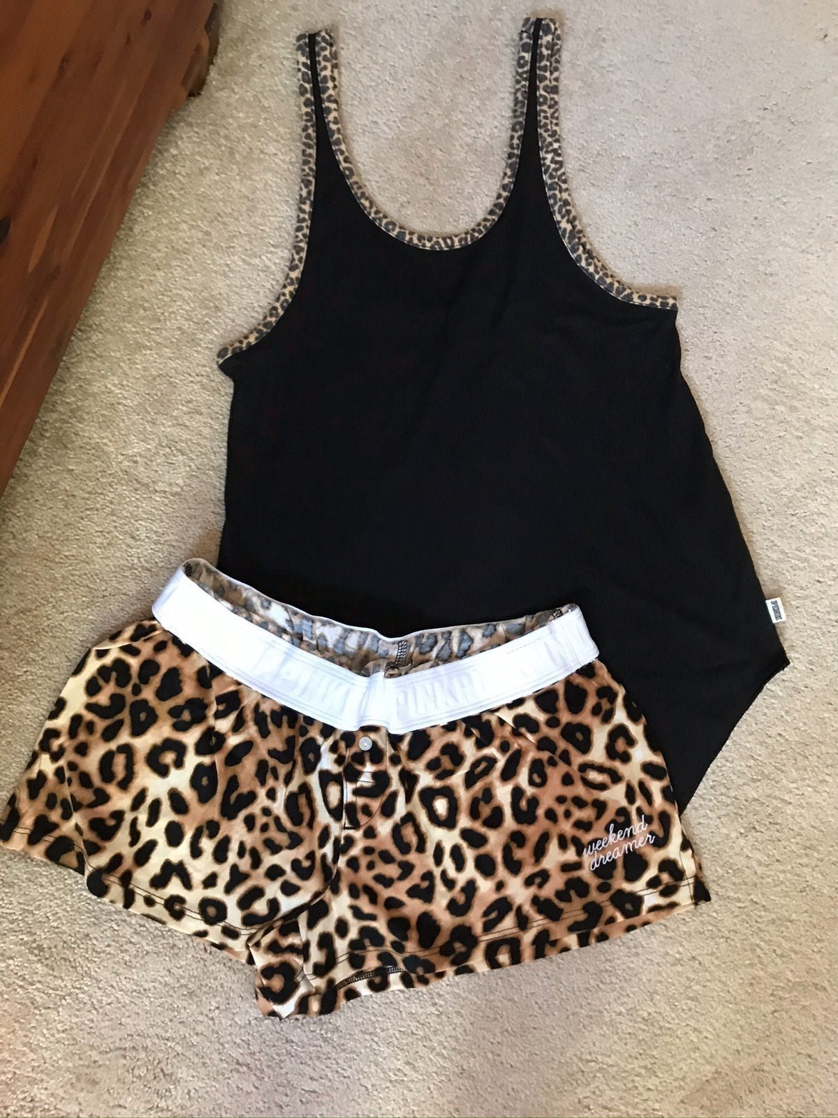 Vs pink short ribbed scoop tank cheetah