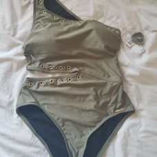 NEW Womens Green MICHAEL KORS Gold Keyhole Accent Swimsuit Size 12