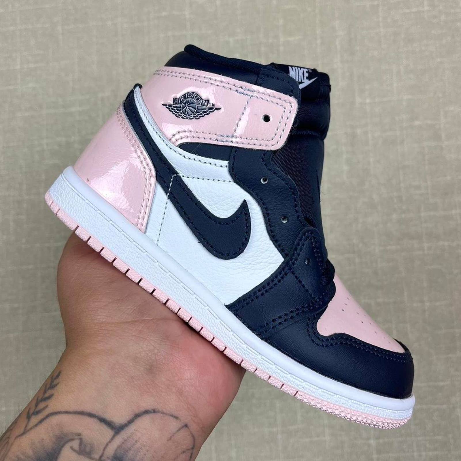 2021 Jordan 1 High Bubblegum