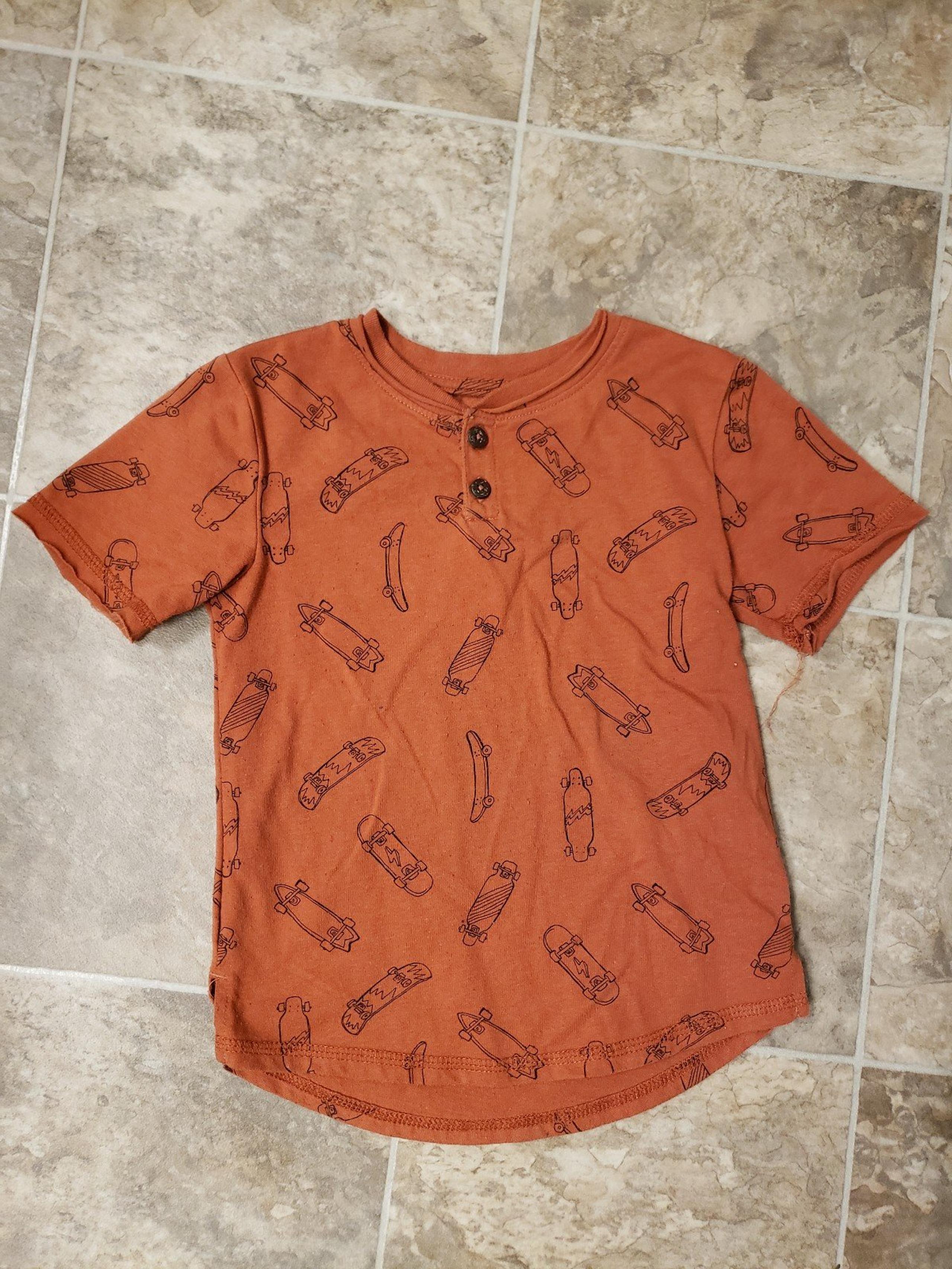 art class Toddle Boys Size 4T Orange Henley