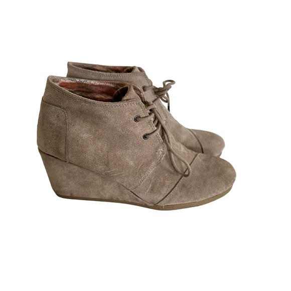 TOMS Womens Desert Casual Beige Boots Ankle High Heel Size 9