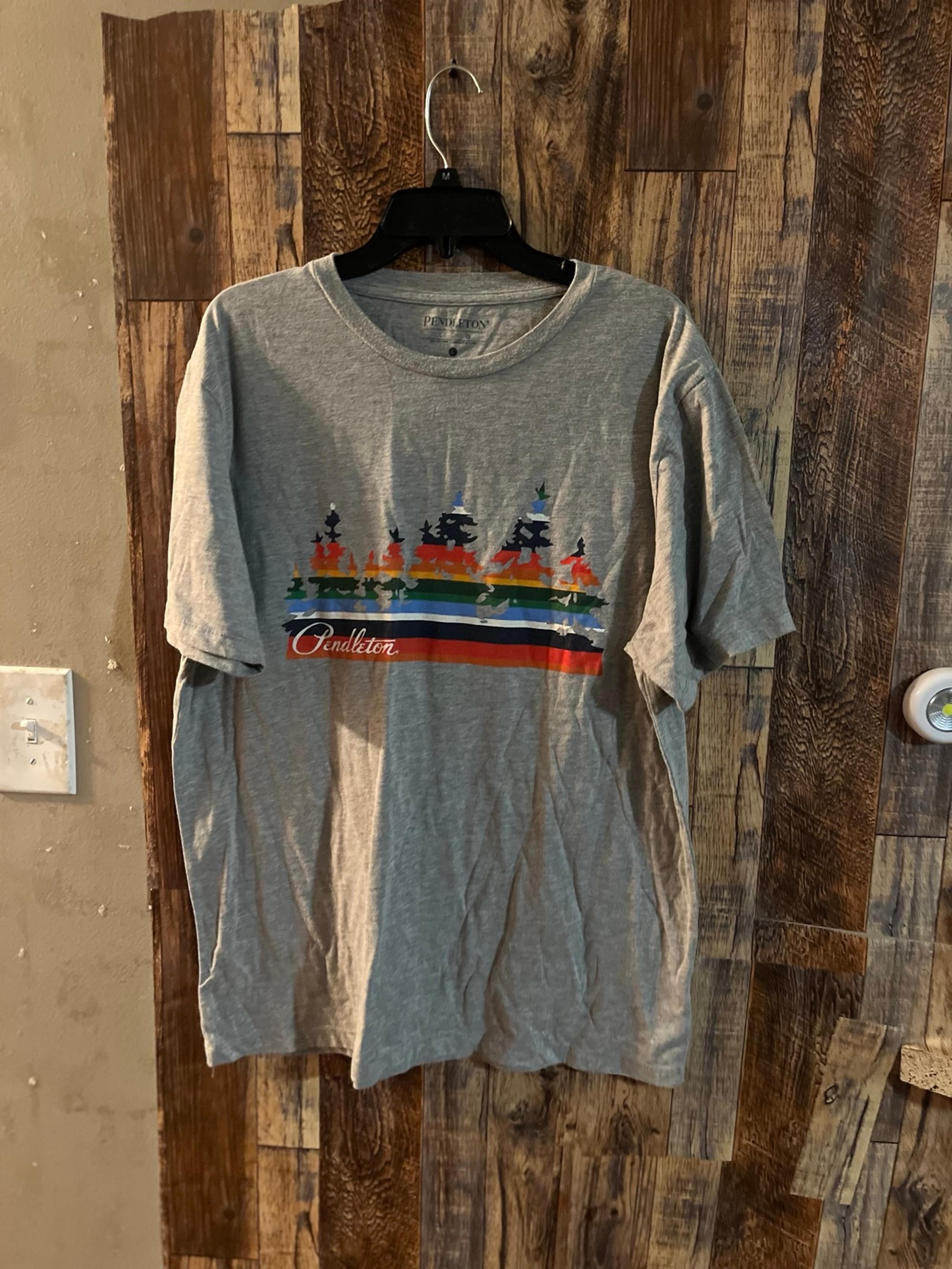 Pendleton Gray Graphic T-Shirt for Men size large (36)