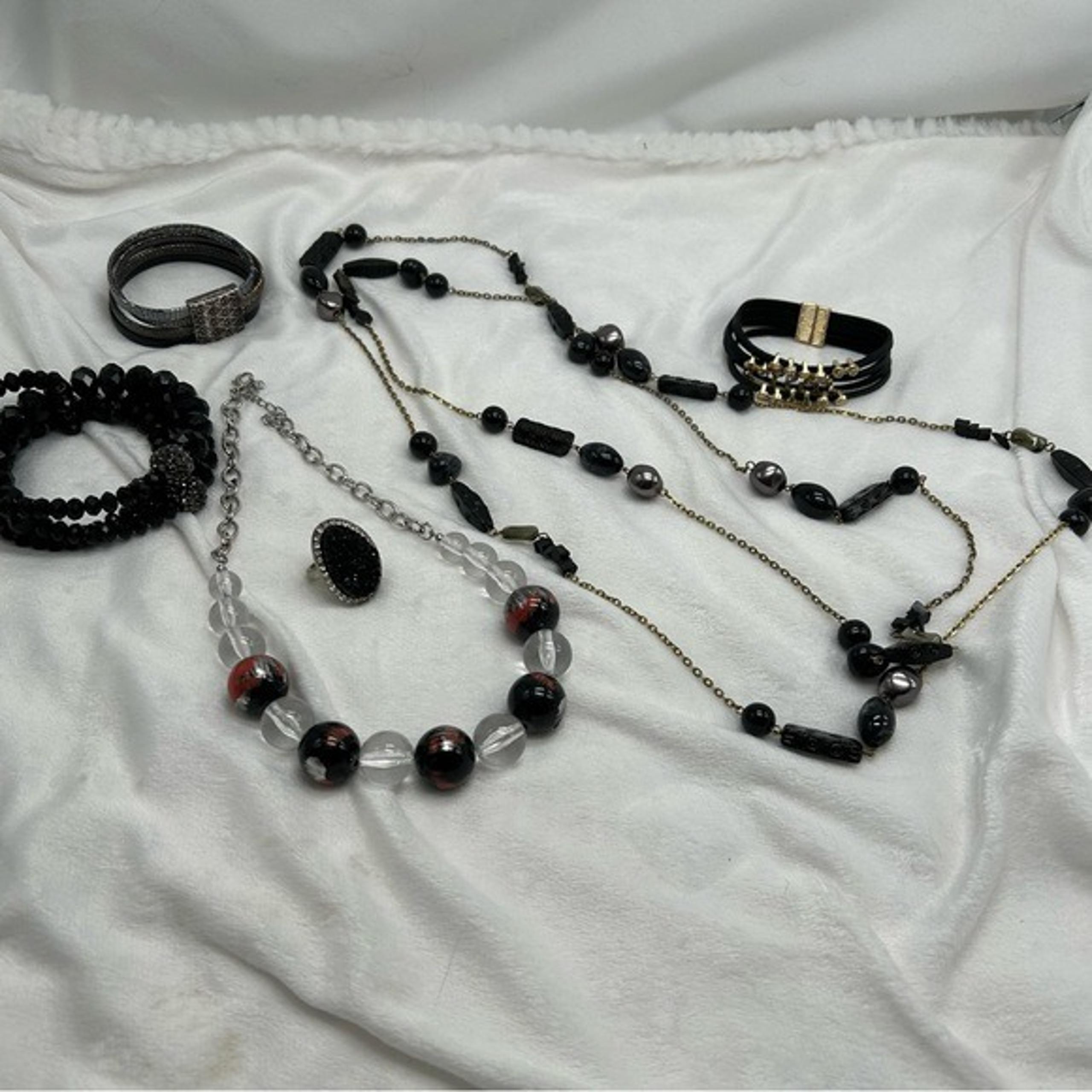 Y2K inspired jewelry lot 2 necklaces 2 magnetic and 1 wrap bracelet 1 Drusy Ring