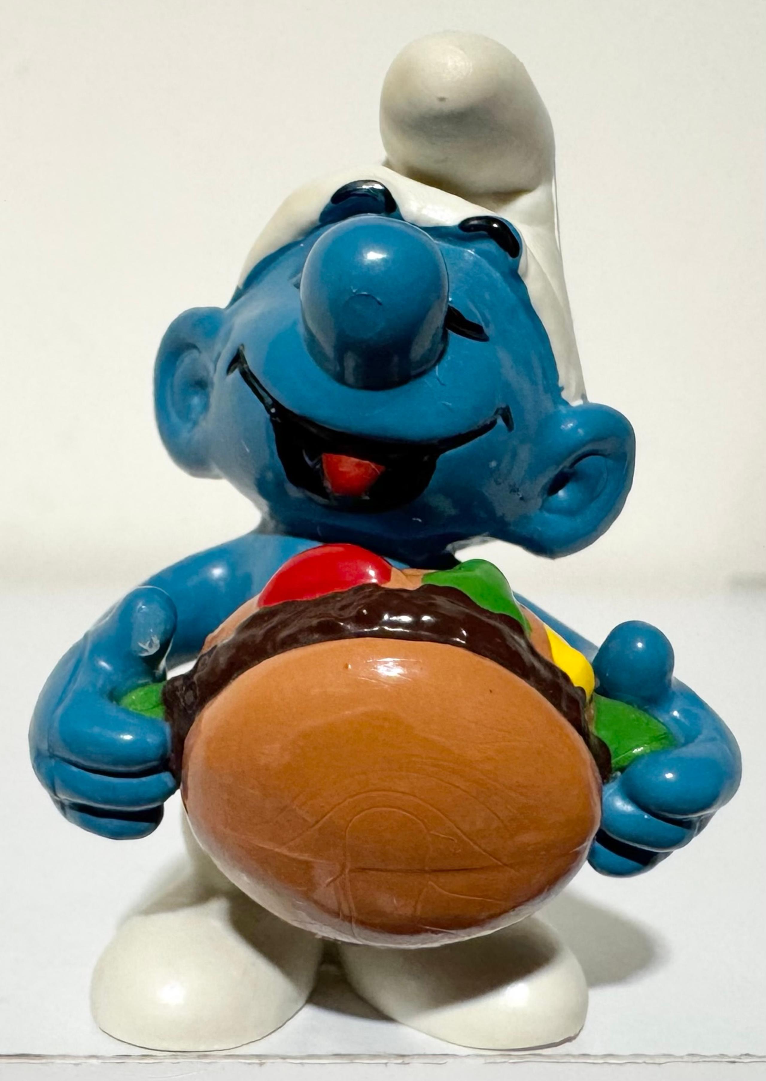 1983 Vintage Schleich Smurfs Burger Smurf PVC Mini Figure Peyo Hamburger Cheese