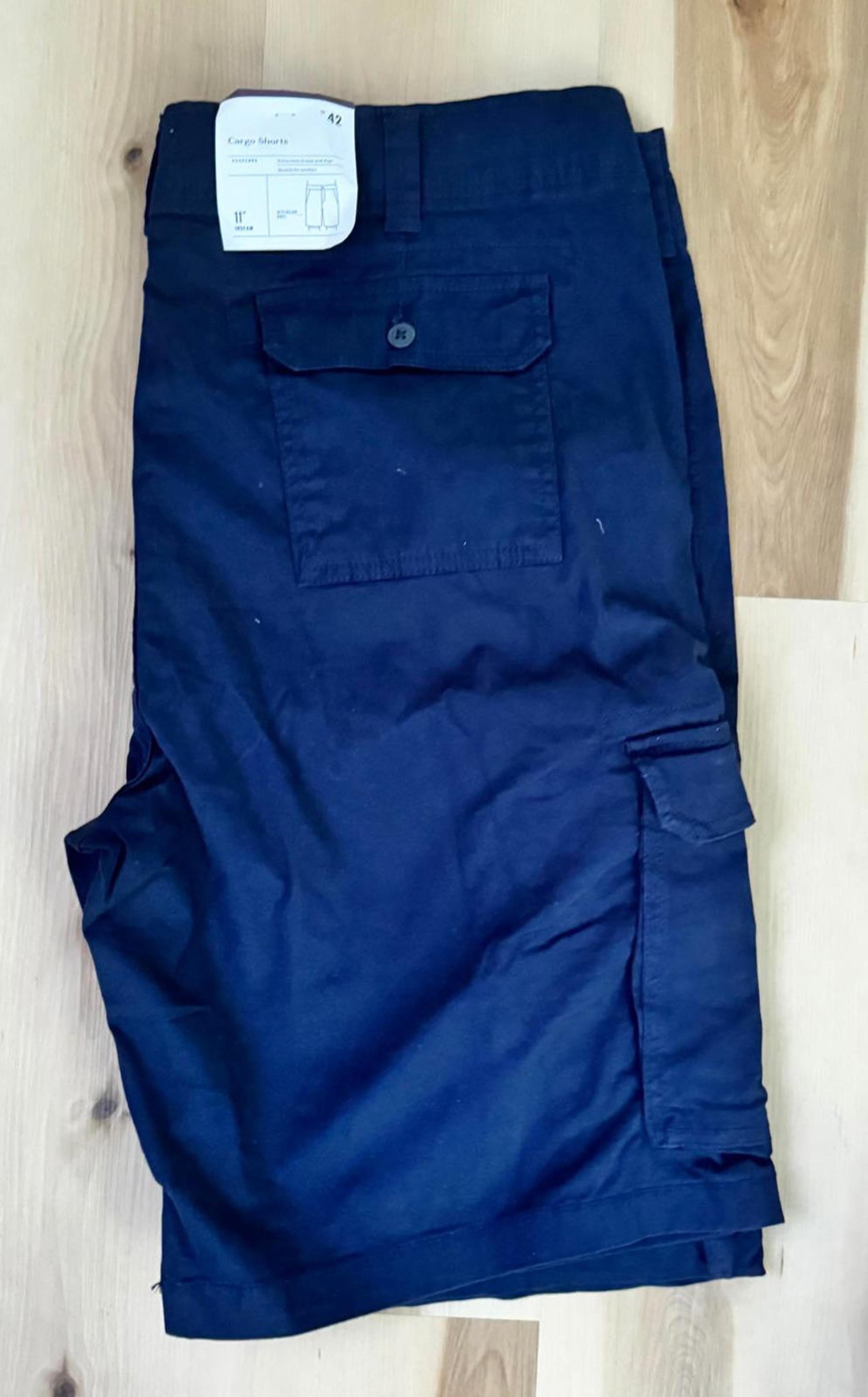 Goodfellow & Co Navy Blue Cargo Shorts Men Size 42W