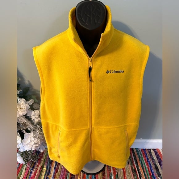 NEW Columbia Fleece Vest Jacket Ski Snow Winter Outdoor Golf Yellow Large