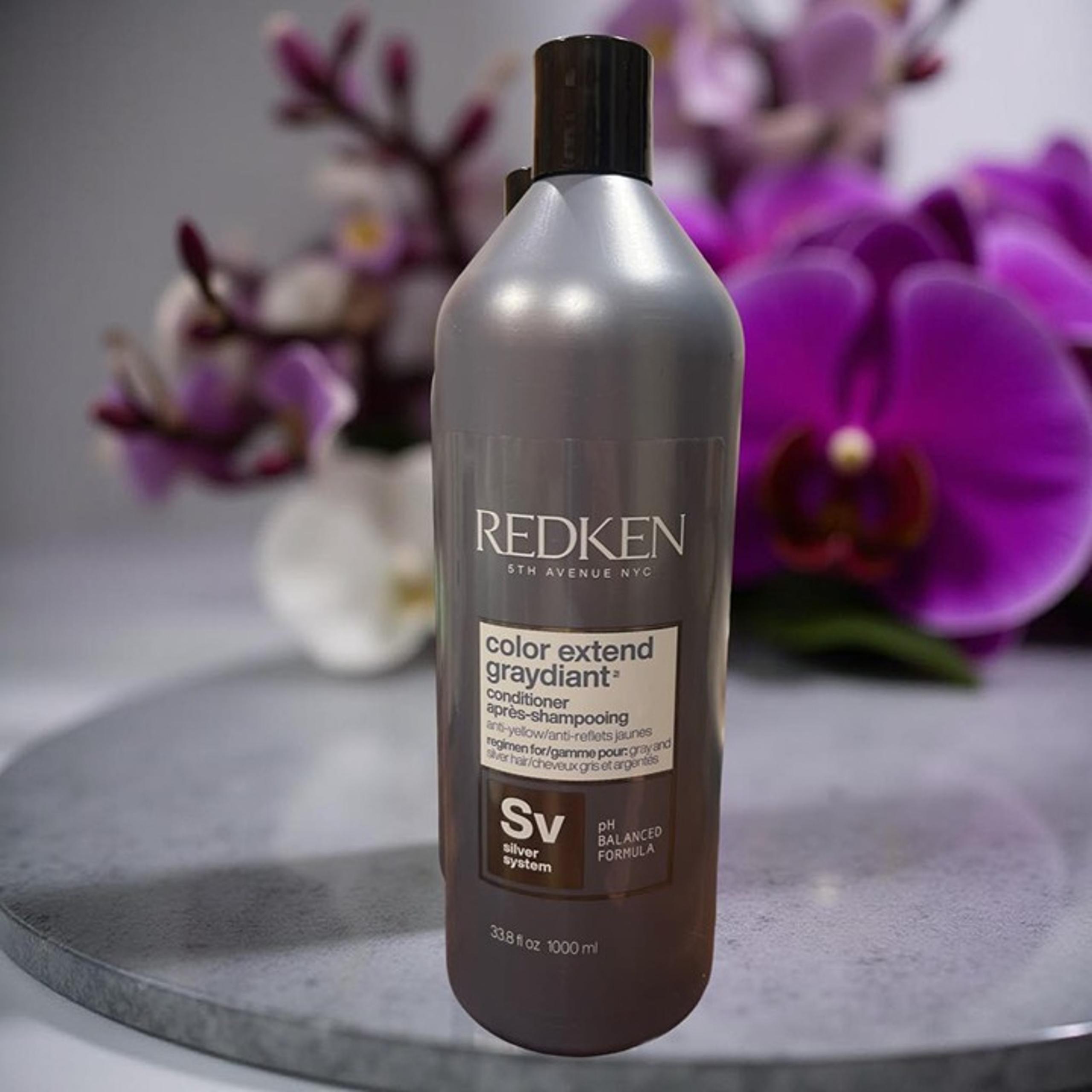 Redken Color Extend Graydiant Conditioner 33. 8 oz