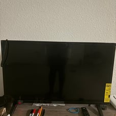 NEW FireTV Flat Screen 32 inch Insigna