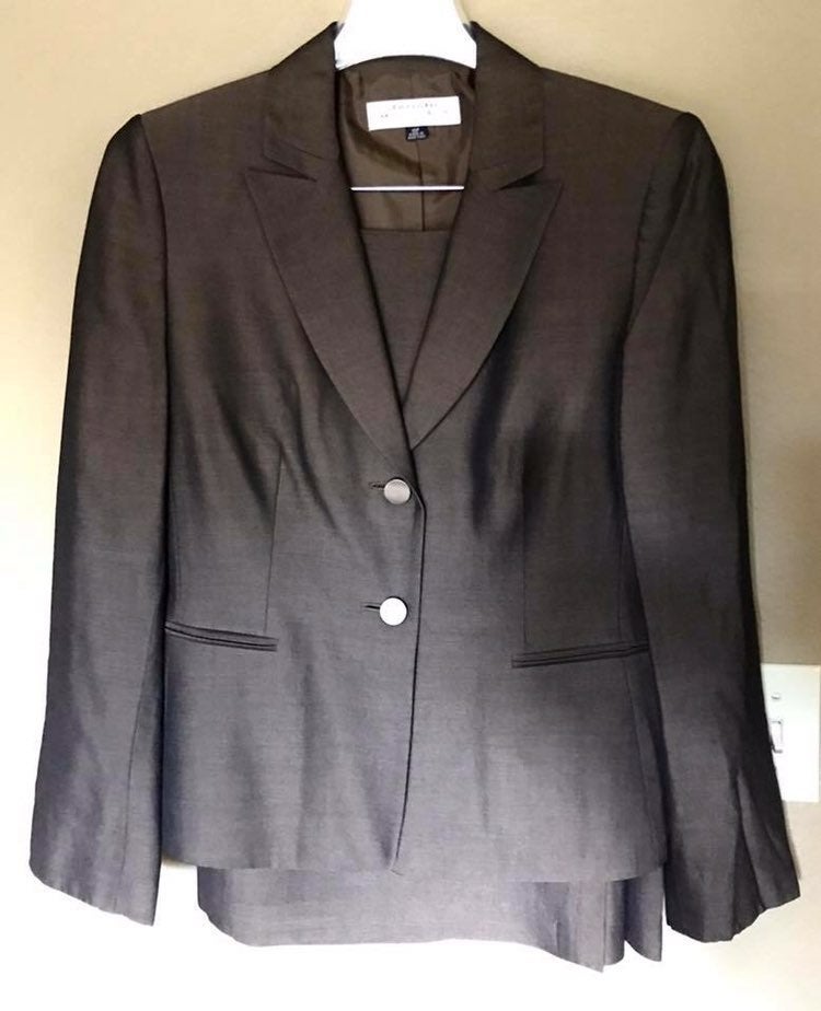 Tahari 2-Piece Suit