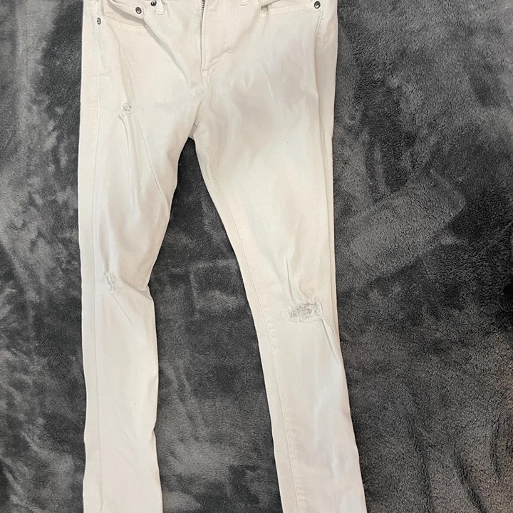 White Skinny Jeans (28x30)