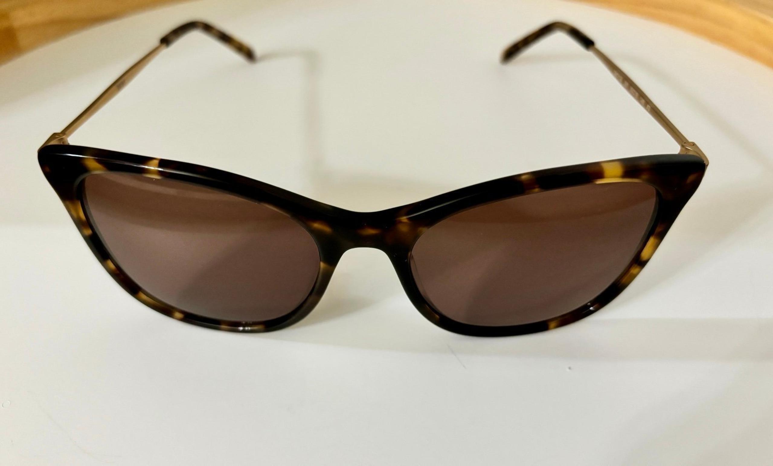 DKNY Sunglasses DK 711 S 281 Tokyo Tortoise
