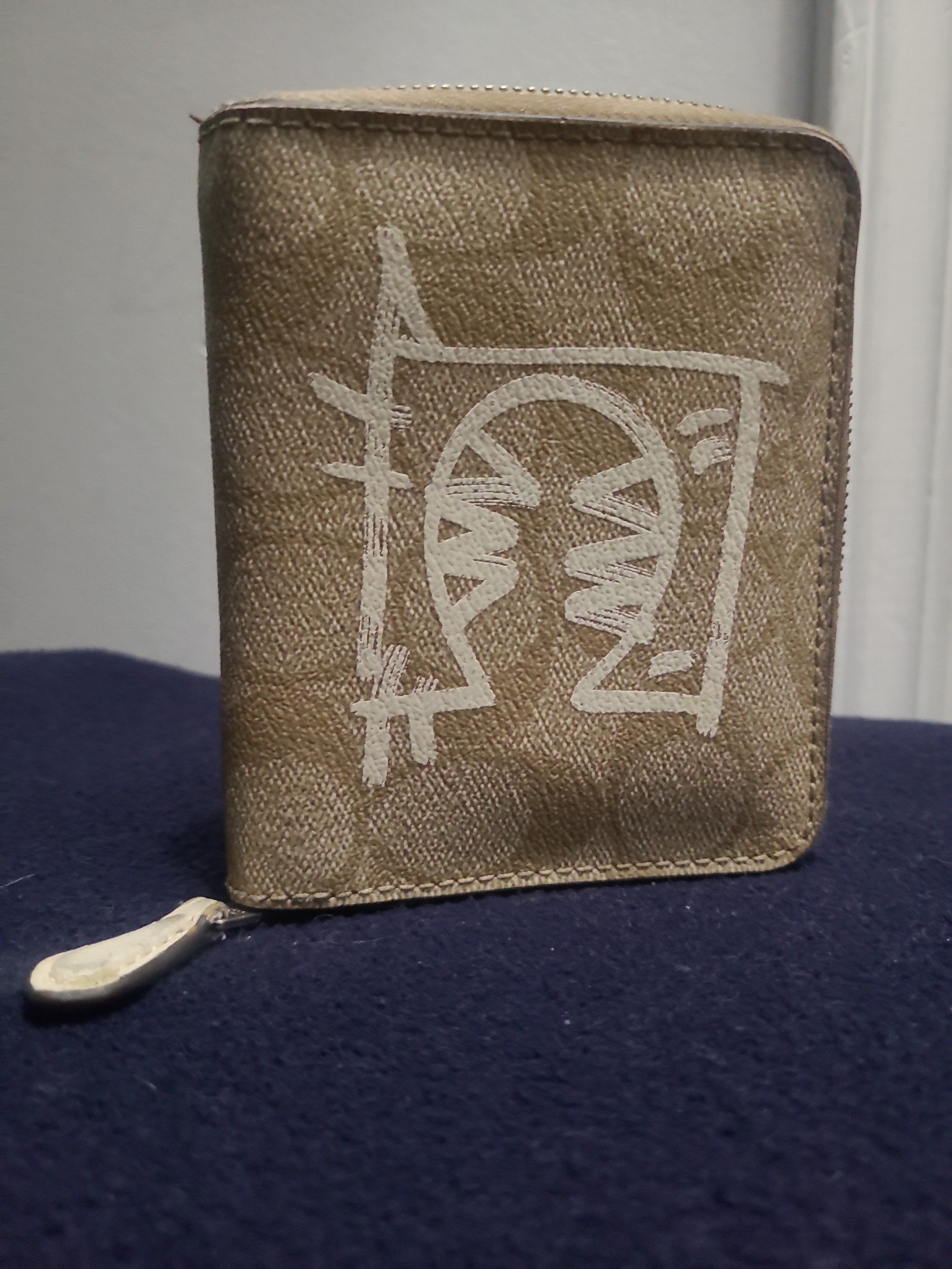 original coach wallet semi use