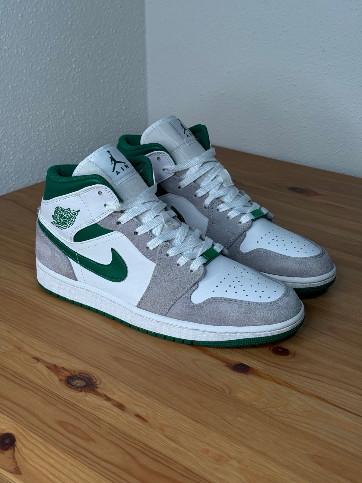 Nike Air Jordan 1 Mid Grey Green