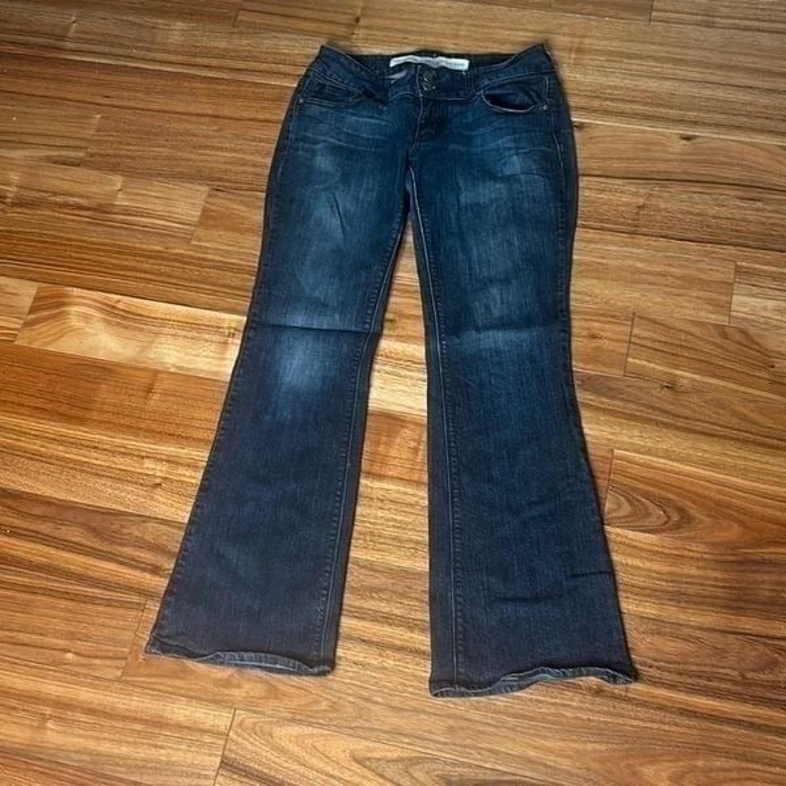 Charlotte Russe Y2K low rise flare jeans dark wash denim woman's size 4