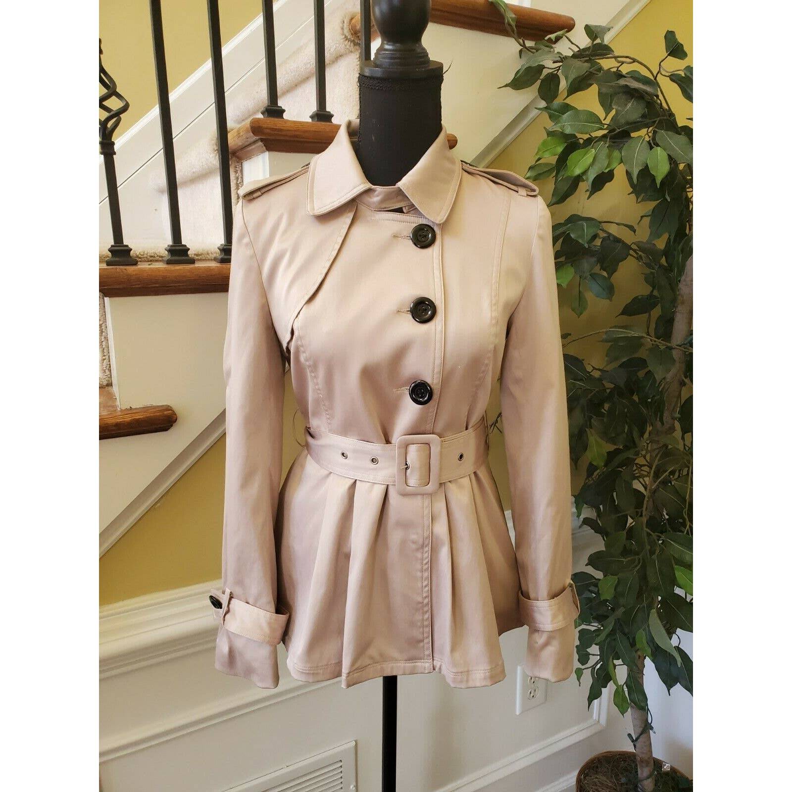 XXI Women's Tan Trenchcoat Small