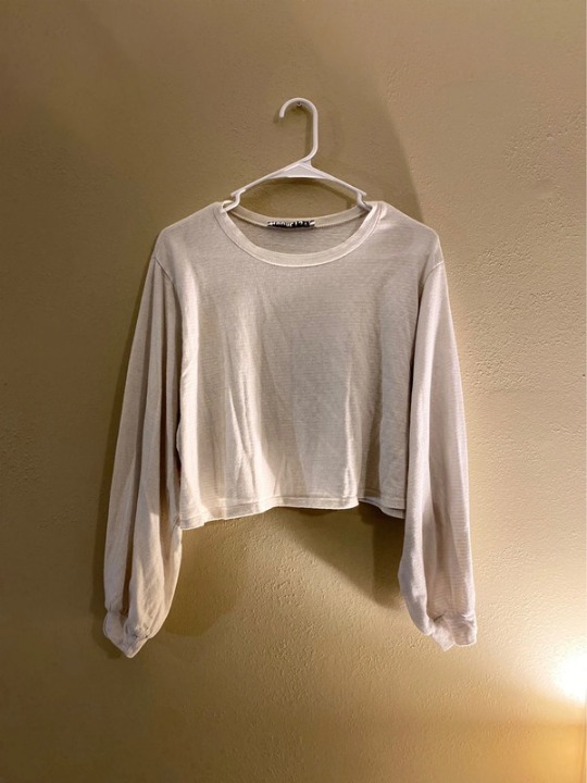 Vintage Oatmeal Long Sleeve Crop-top