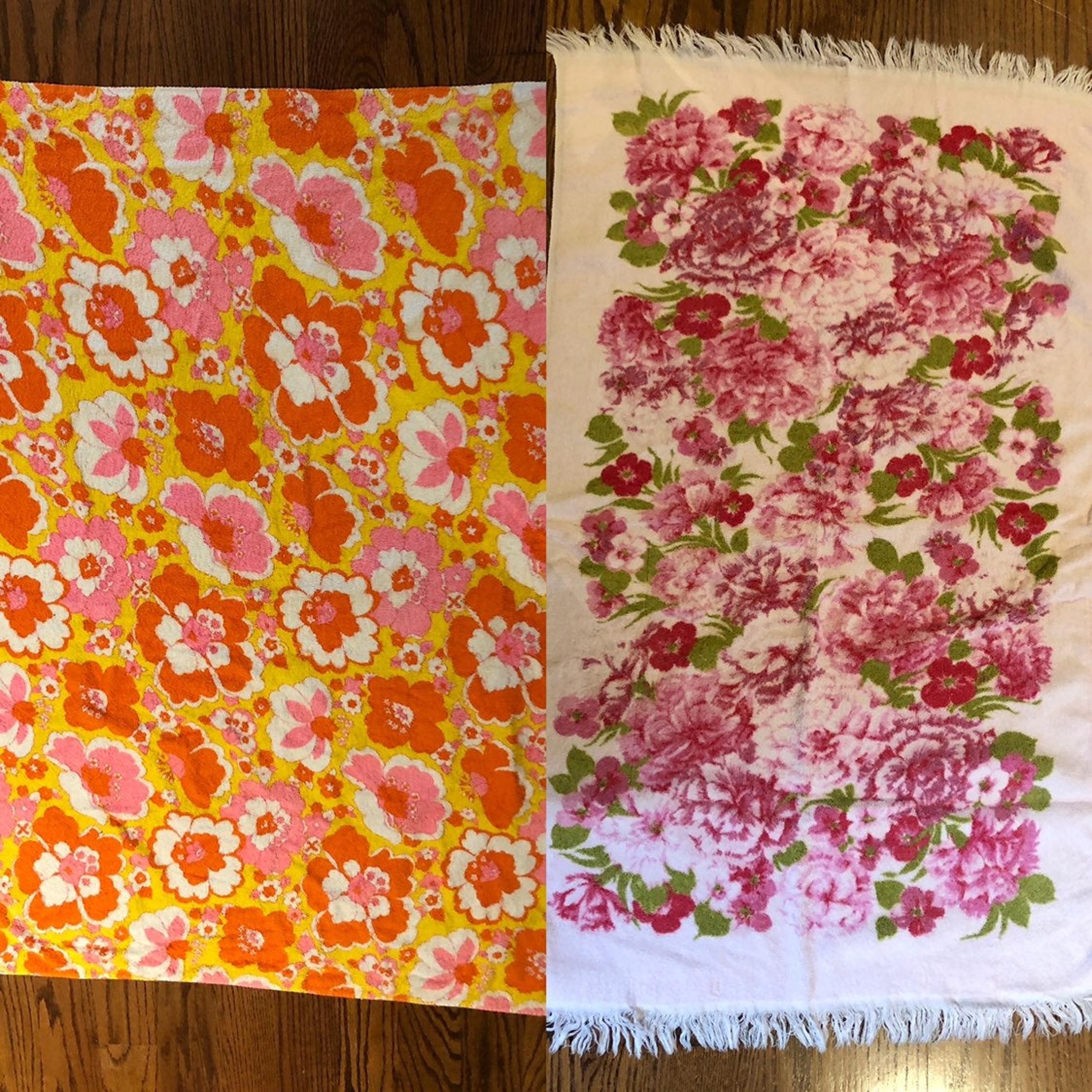 Vintage pink yellow groovy floral towels