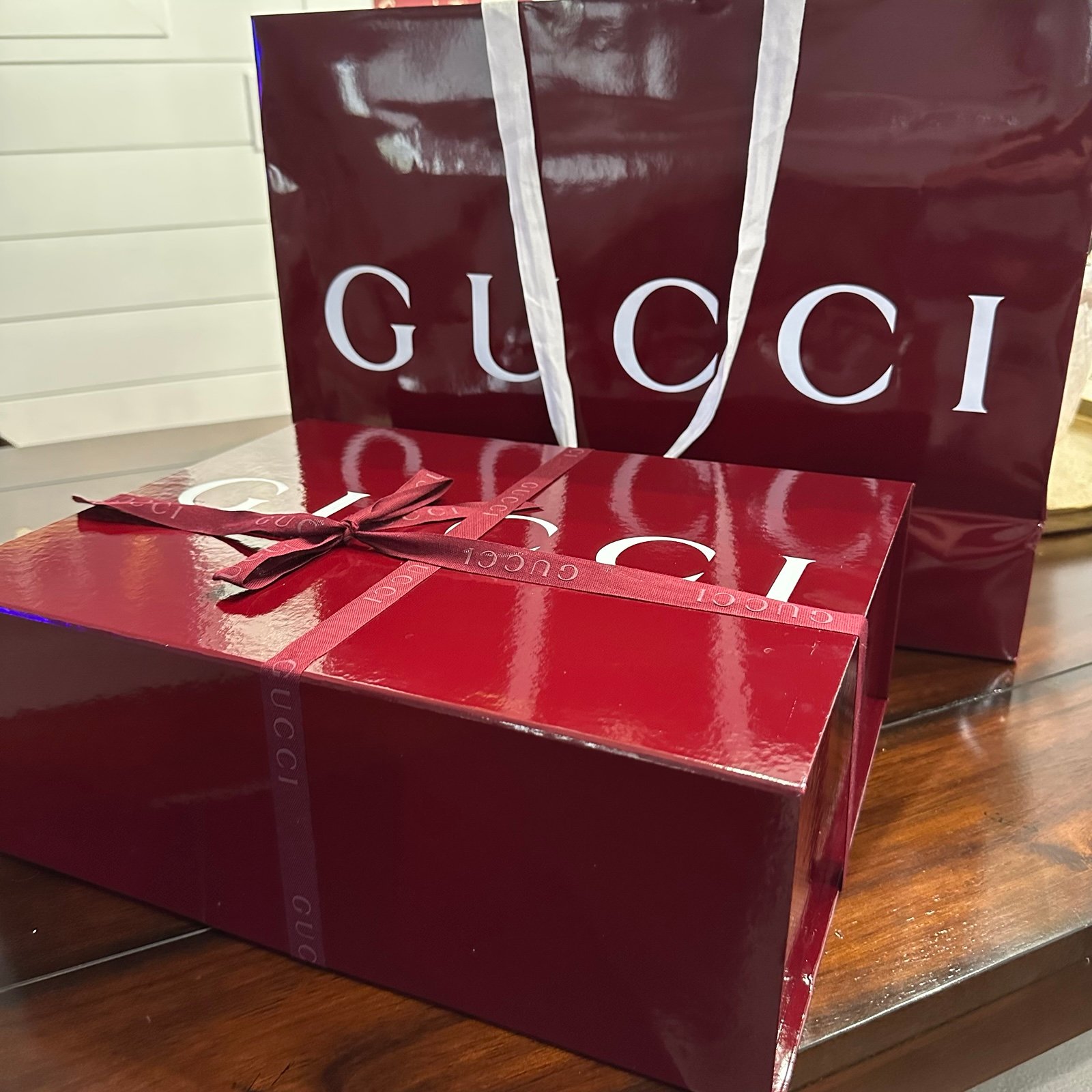NEW Gucci Box and Bag