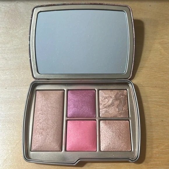 Hourglass Ambient Lighting Edit Universe Unlocked