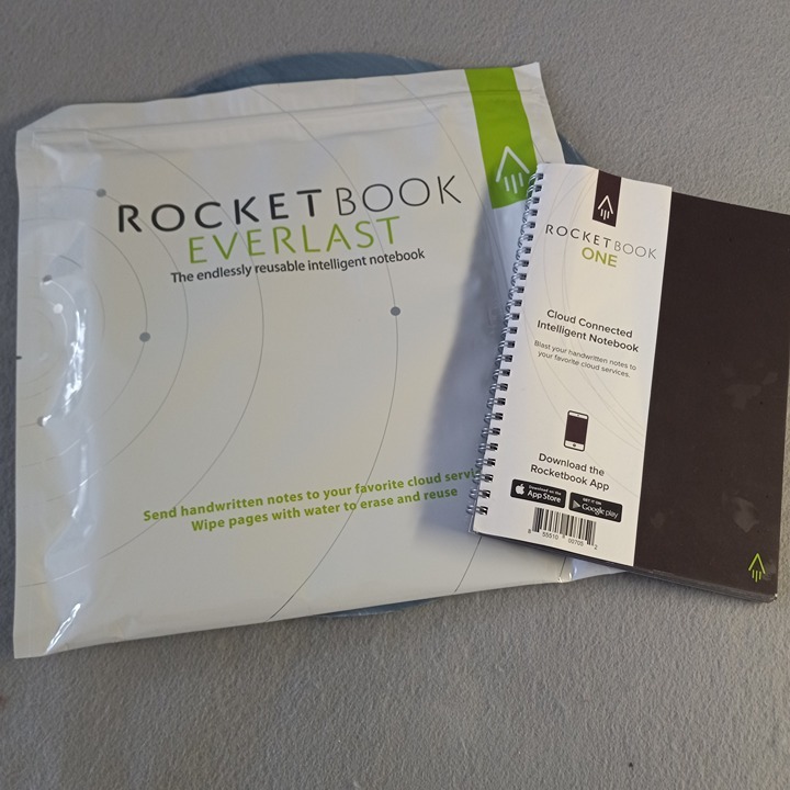 New Rocketbook Everlast Notebook with pen pad and Notepad