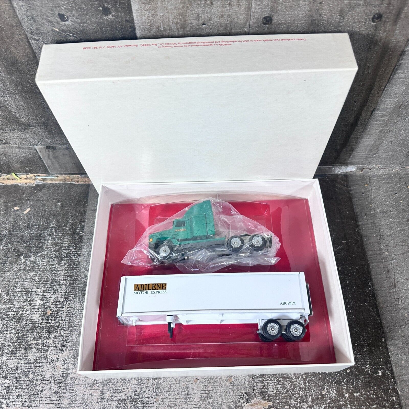 WINROSS Abilene Motor Express Air Ride '97 Diecast with Box