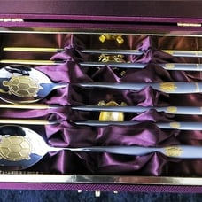 Classic Gold Turtle Titanium & 22K Gold Plated Spoon, Chopsticks & Utensils Rest
