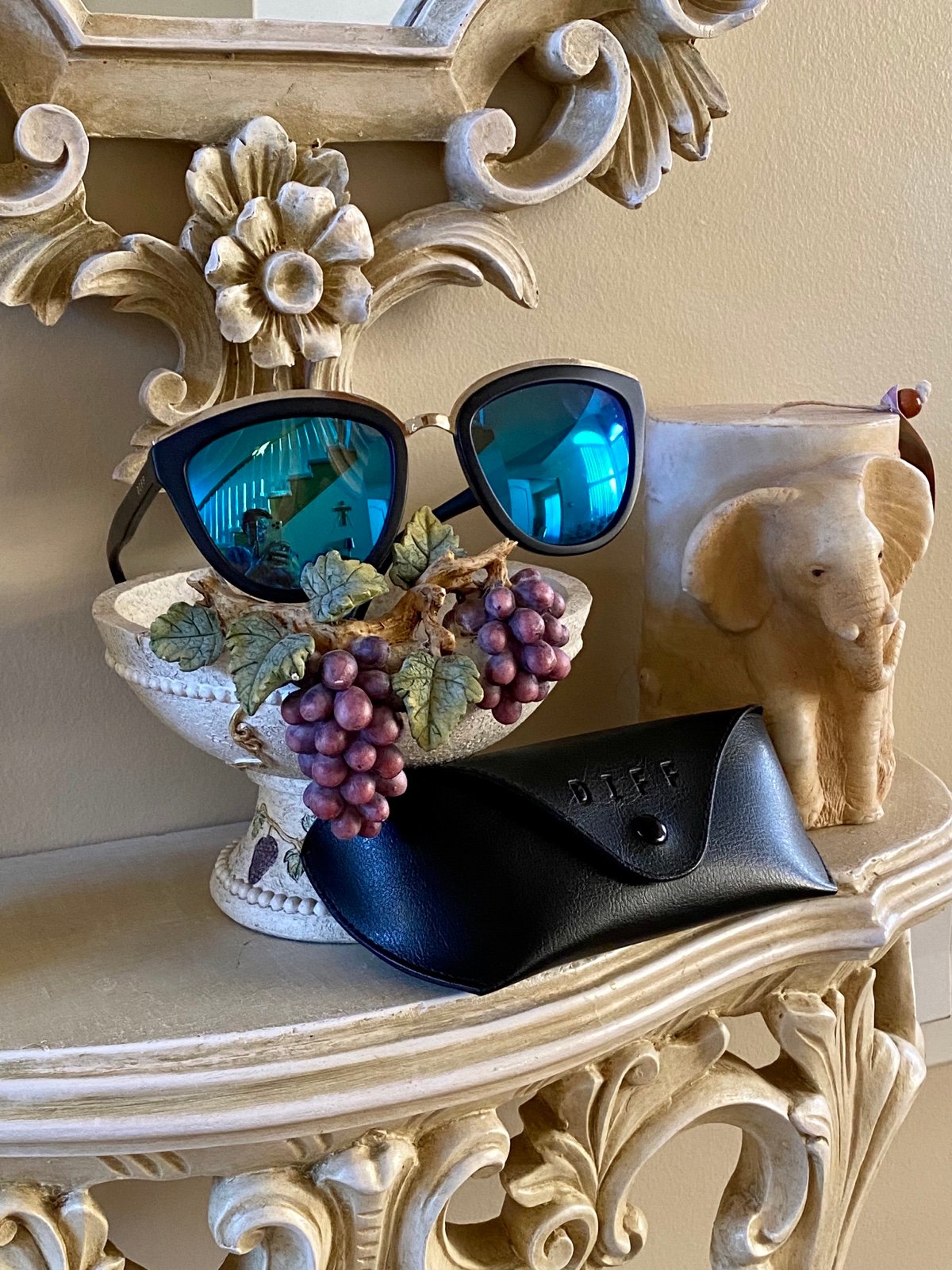 DIFF sunglasses eyewear with case new