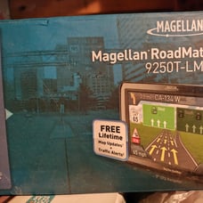 Megellan road mate 9250t lmb