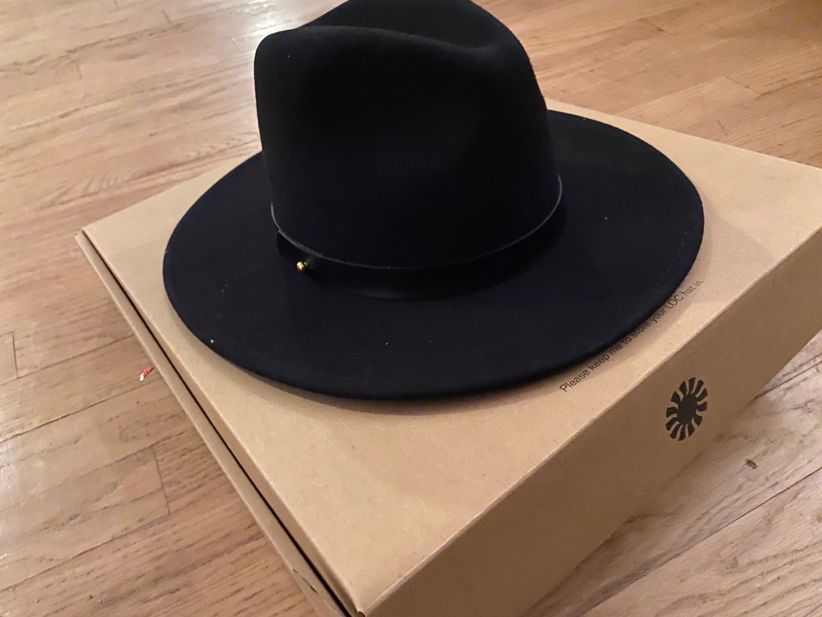 Lack of color “the prism” Hat