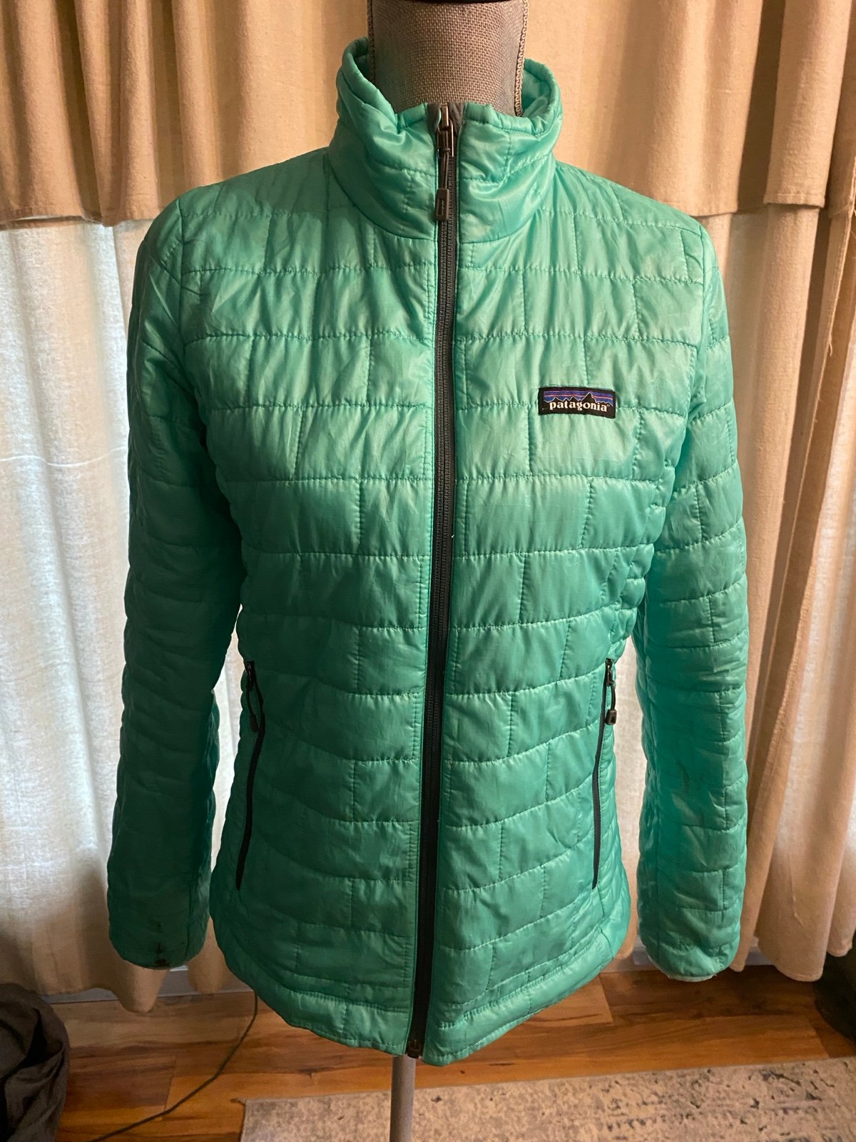 Women’s small Patagonia puffer coat