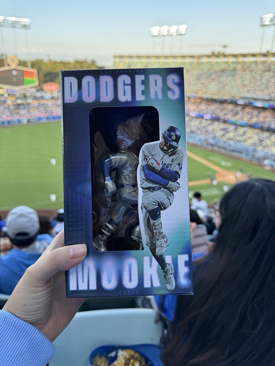 Bobblehead 2025 Mookie Betts LA Dodgers SGA