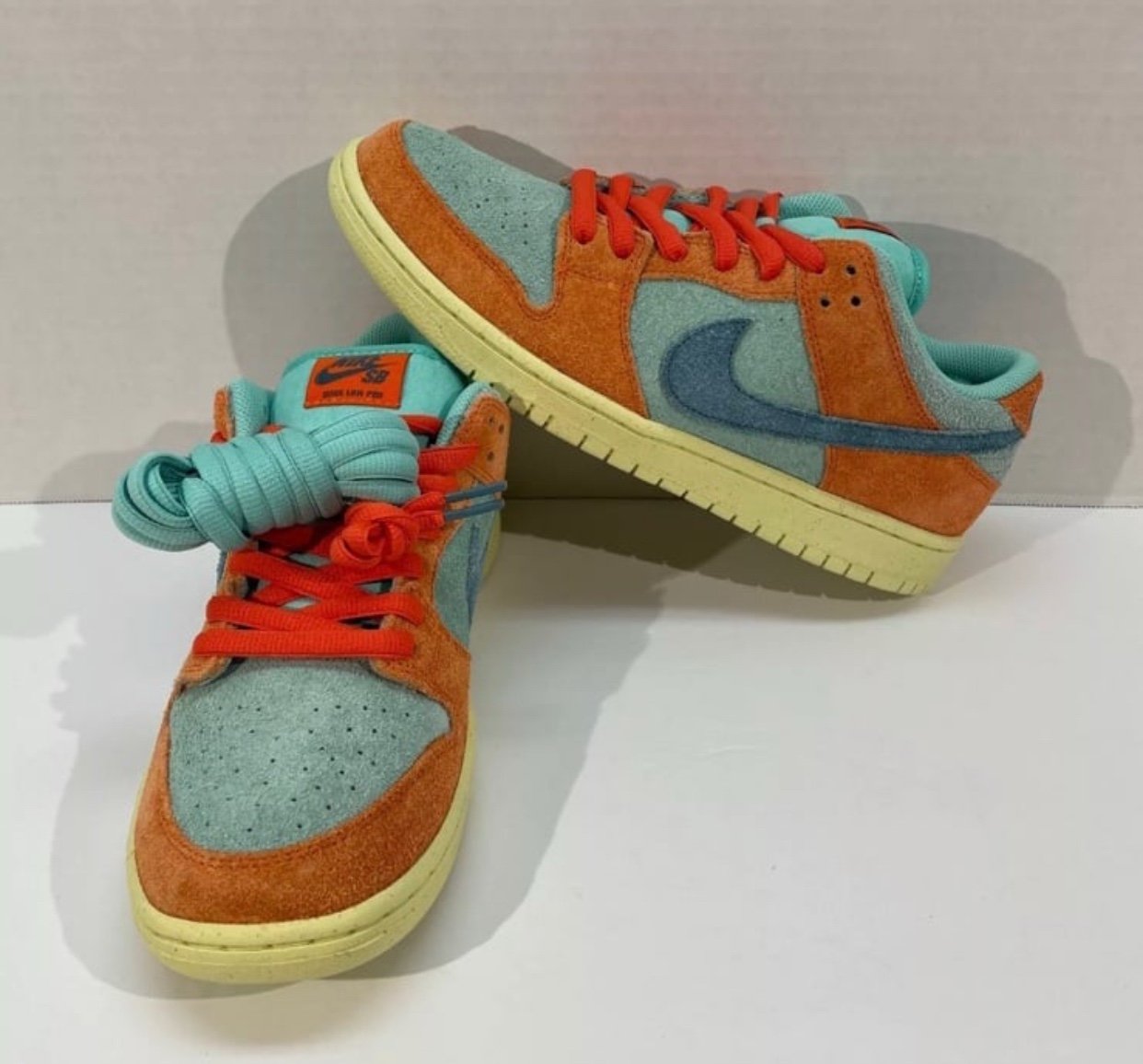 Nike SB Dunk Low Pro DV5429-800 Orange Emerald Rise Shoes Mens 7.5