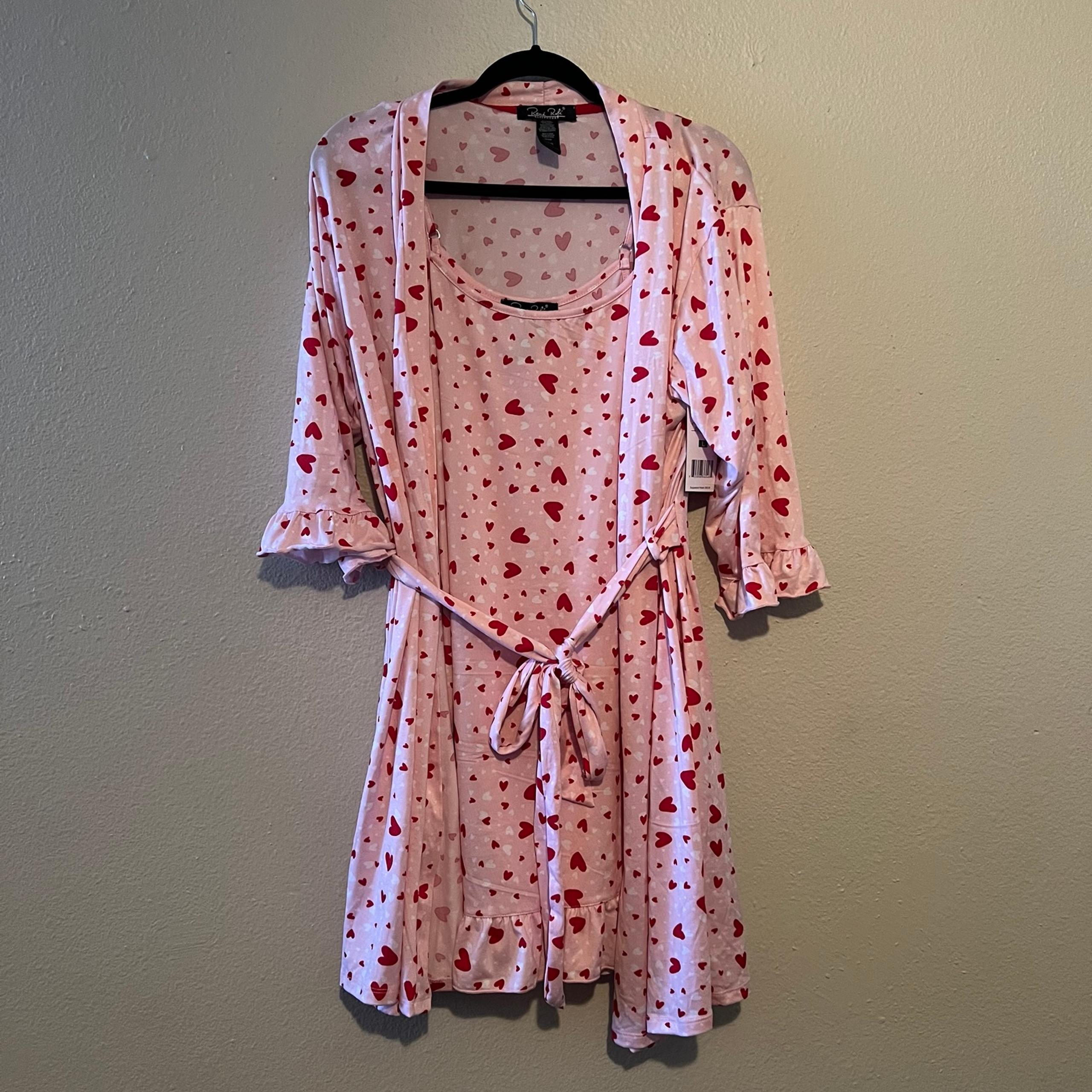 Rene' Rofe' Sleepwear Two pieces Hearts, Size Large Belted, Red, Pink