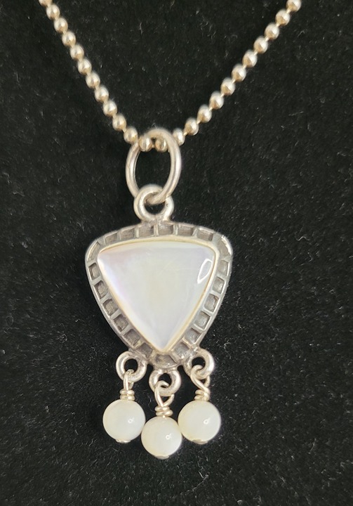 Vintage Barse Mother of Pearl Pendant Necklace 925 Sterling Silver Bead Chain 16