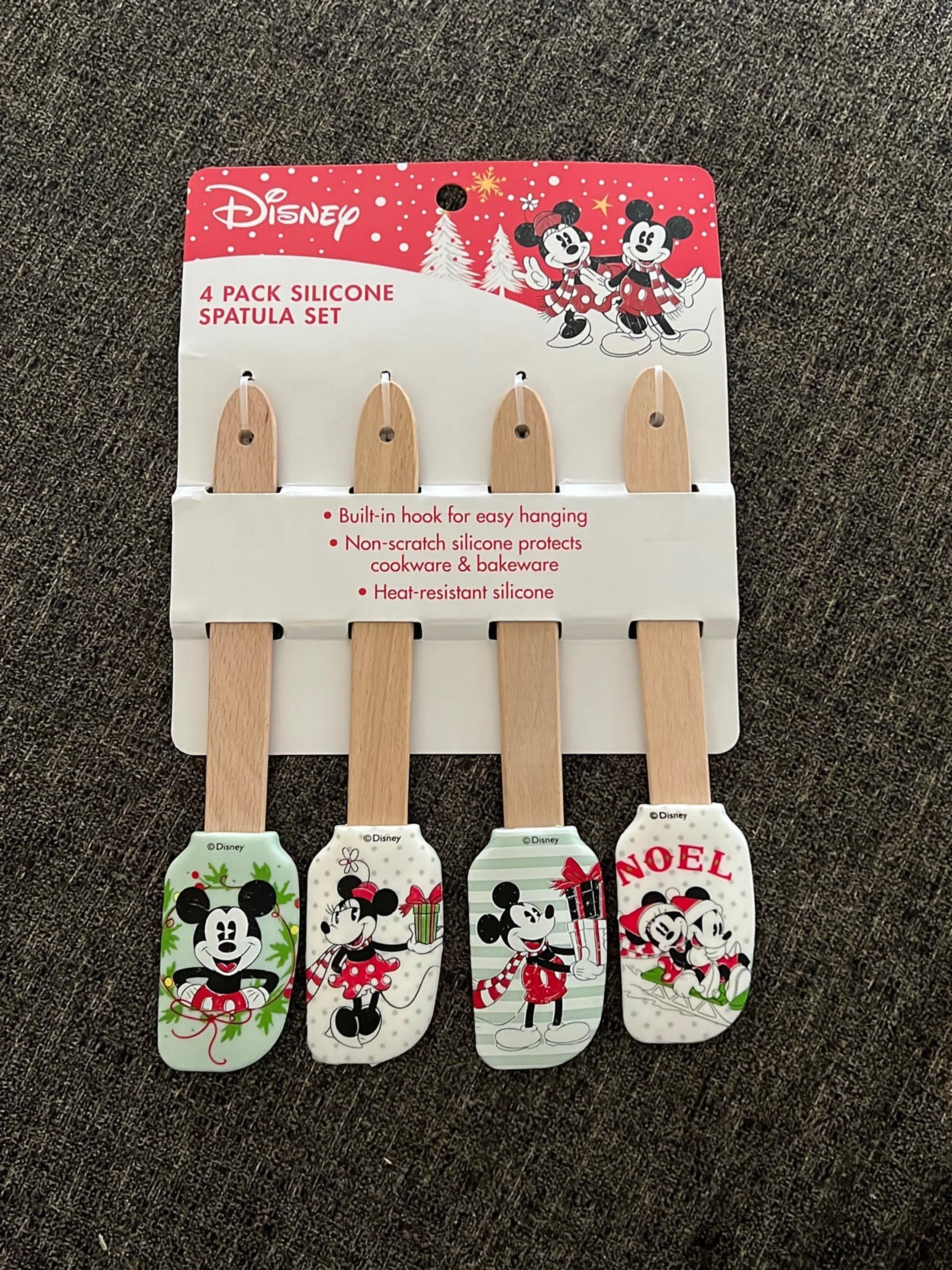 4 pack spatula set Disney 2022 Mickey and Minnie Christmas NWT