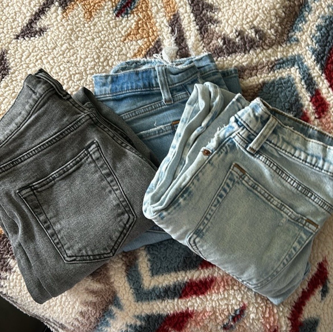 Abercrombie & Fitch The Ankle Straight Ultra High Rise Jeans