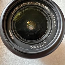Canon EF-S 18-55mm f/3.5-5.6 IS