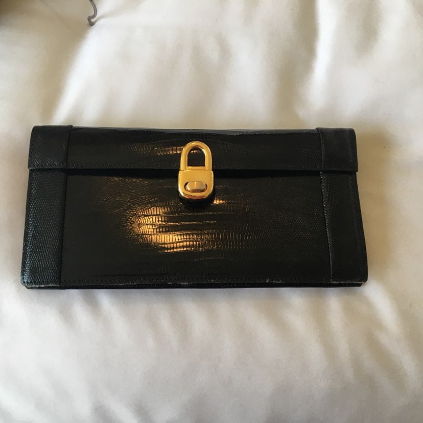 Lizard clutch