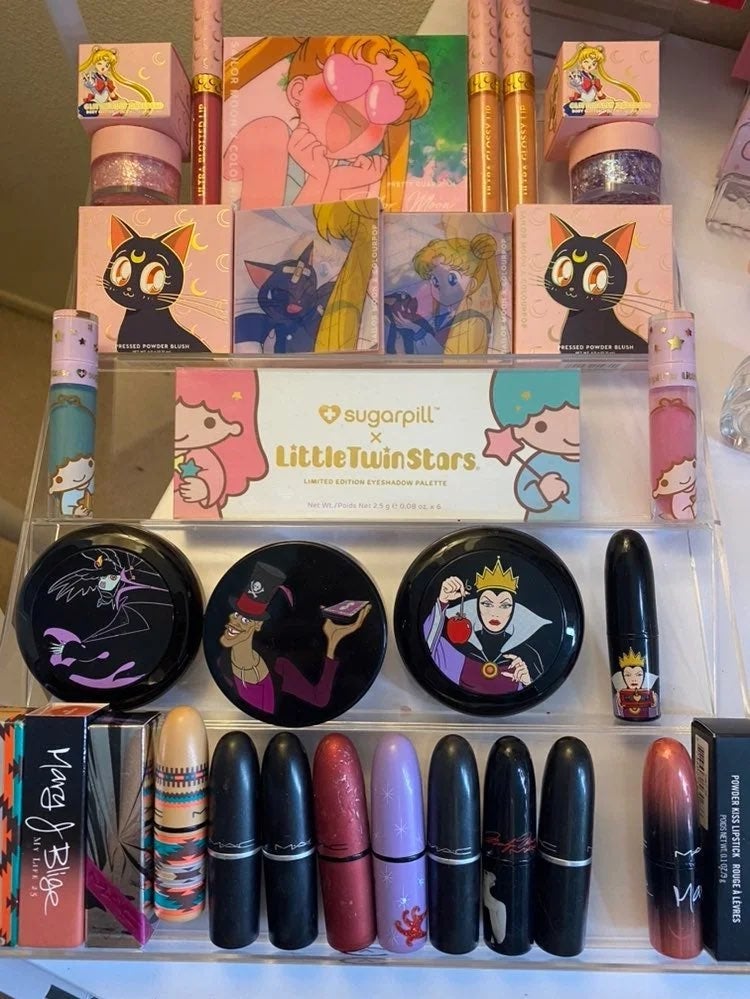 Disney Limited addition finishing powder bronzer and lipstick MAC