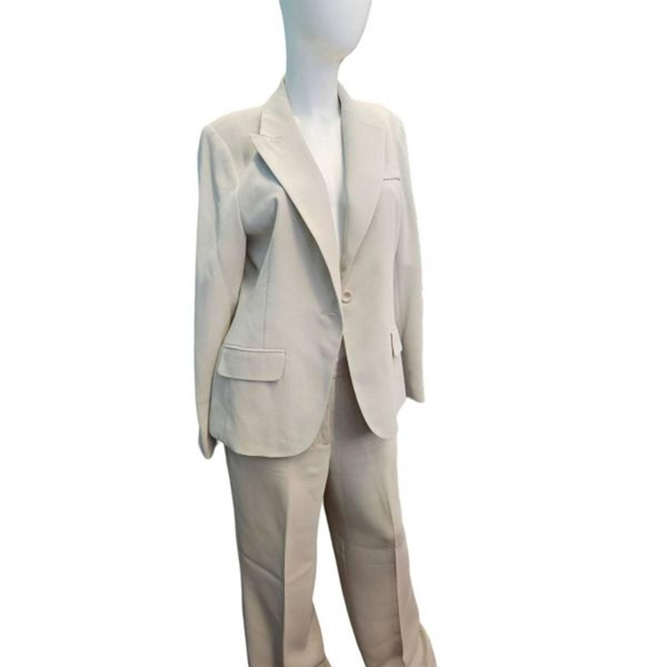 New York & Company Light Gray 2 Piece Suit 10/12 Womens Pant Suit Blazer