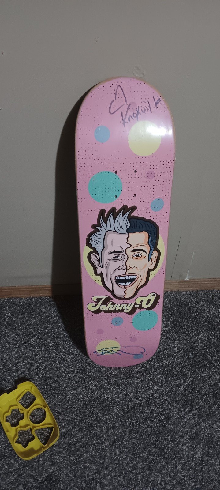 Skateboard