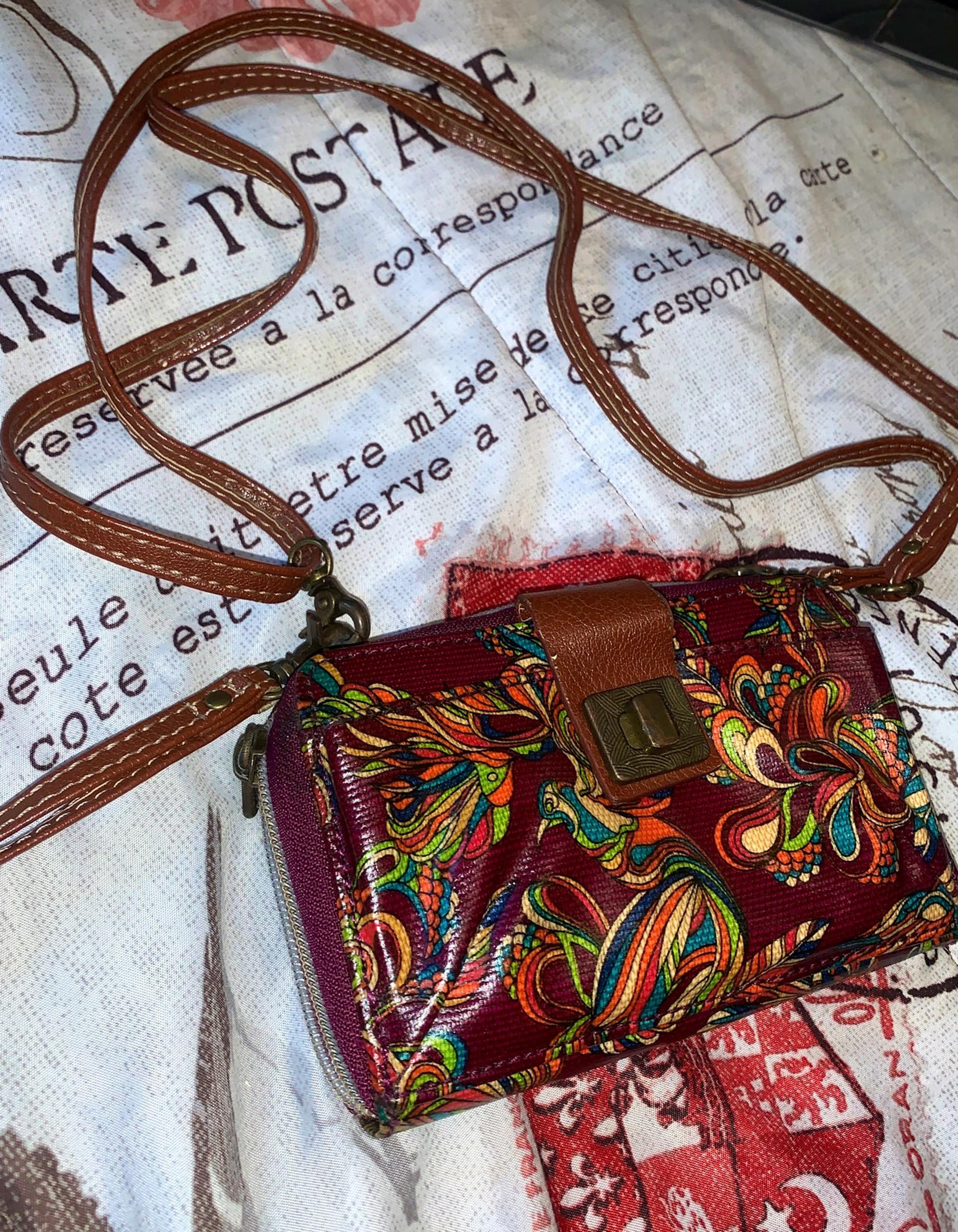 purses and handbags