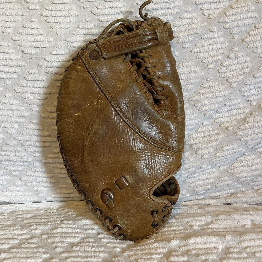 Antique Vtg First Base Mitt Baseball Glove R-612 Professional Nylon