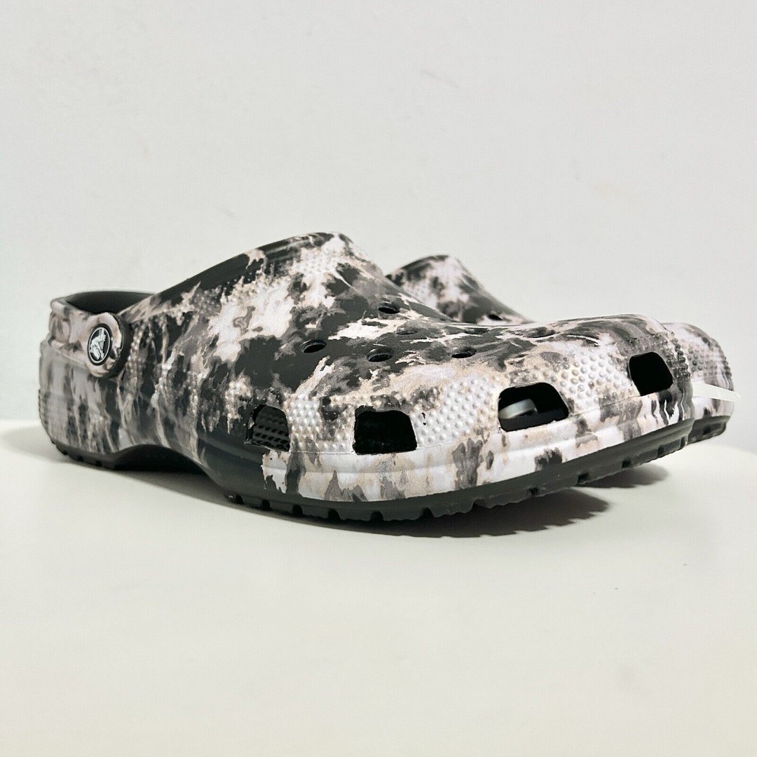 Crocs Classic Bleached Dye Men’s Size 10 Black White Comfort Lifestyle Clogs