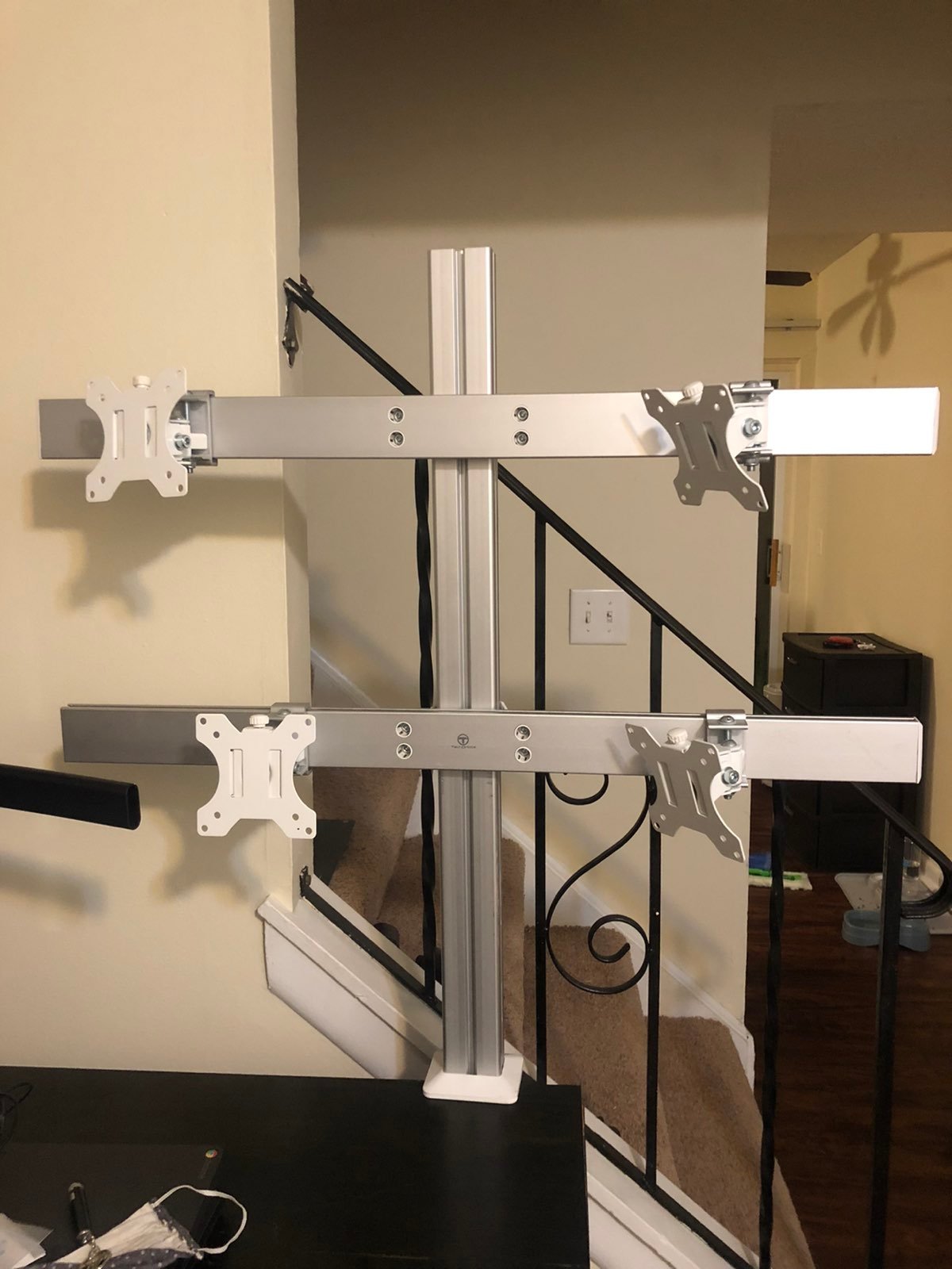Quad monitor stand